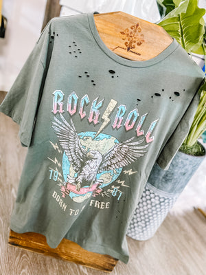 Born To Be Free Graphic Tee